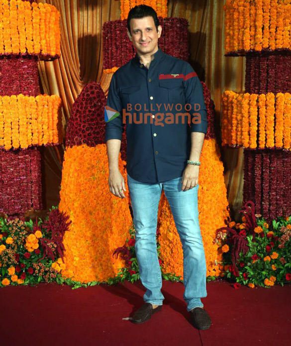 photos sharvari siddharth malhotra huma qureshi raashii khanna tamannaah bhatia and others snapped attending ramesh s tauranis diwali bash 6