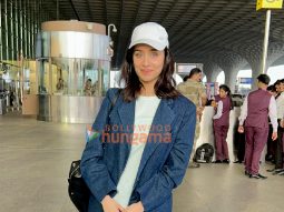 Photos: Shraddha Kapoor, Kanika Kapoor, Bobby Deol and others snapped at the airport
