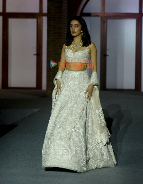 Photos: Shraddha Kapoor snapped walking ramp at a fashion show in Delhi Photos: Shraddha Kapoor snapped walking ramp at a fashion show in Delhi