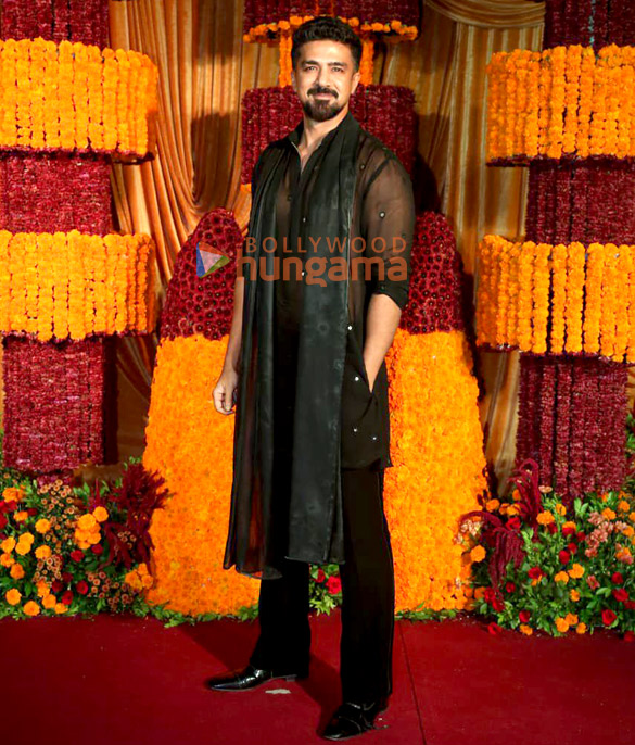 photos siddharth malhotra huma qureshi raashii khanna tamannaah bhatia and others snapped attending ramesh s tauranis diwali bash 11