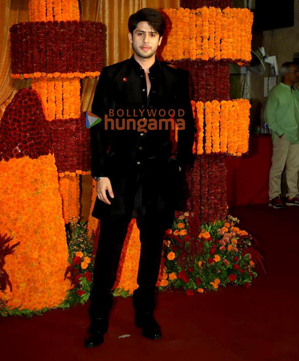 photos siddharth malhotra huma qureshi raashii khanna tamannaah bhatia and others snapped attending ramesh s tauranis diwali bash 7