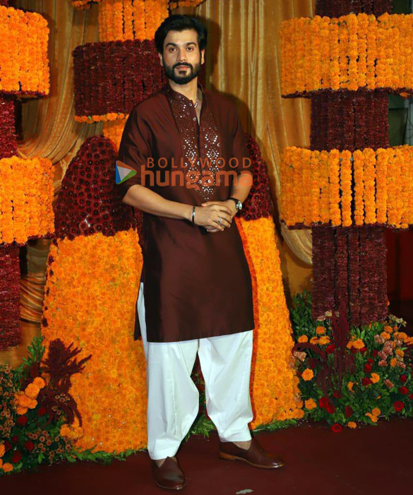 photos siddharth malhotra huma qureshi raashii khanna tamannaah bhatia and others snapped attending ramesh s tauranis diwali bash 8