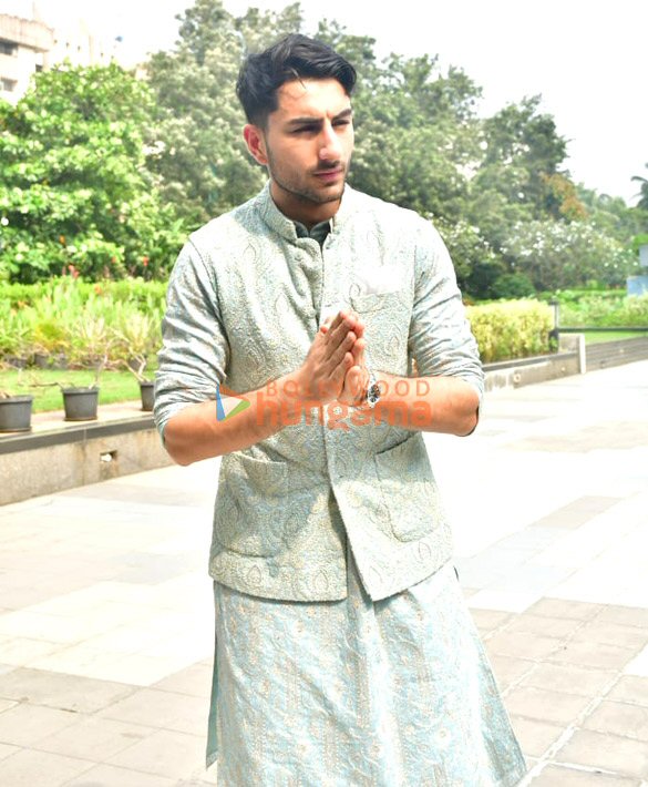 photos sidharth malhotra ibrahim ali khan lakshya and others attend dharma productions diwali pooja 6