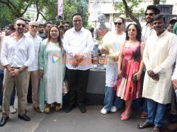 Photos: Sonakshi Sinha and Zaheer Iqbal unveil Sangeeta Babani’s sculpture series ‘Tea Break’ in Bandra