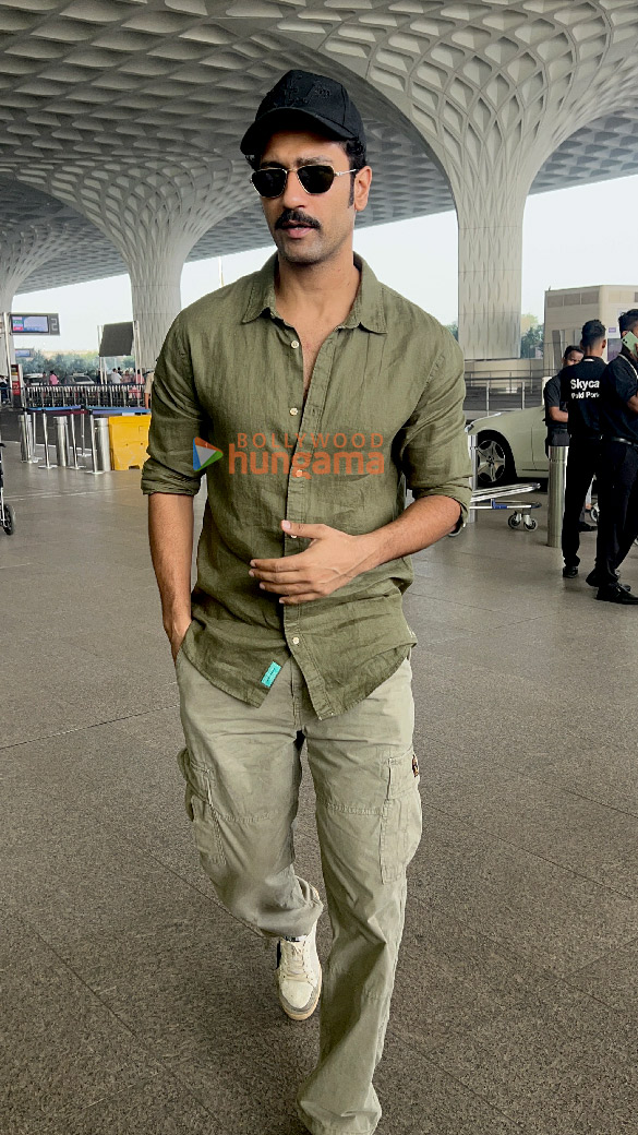 photos vicky kaushal and esha deol snapped at the airport 3