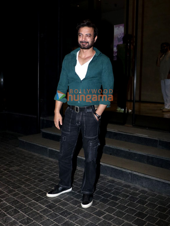 photos vidya balan harsh varrdhan kapoor and others grace the special screening of ctrl 5