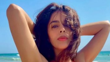 Sea & Sand! Mallika Sherawat enjoys her beachy holiday