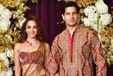 Throwing all couple goals! Sidharth Malhotra & Kiara Advani