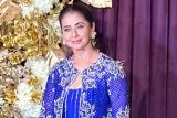 Urmila Matondkar chose blue Sharara for this Diwali