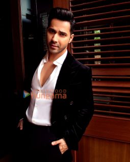 Celeb Photos Of Varun Dhawan