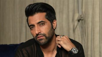 After wrapping Sunny Sanskari Ki Tulsi Kumari, Akshay Oberoi starts to prep for psychological thriller Resident; calls it “perfect shift” After wrapping Sunny Sanskari Ki Tulsi Kumari, Akshay Oberoi starts to prep for psychological thriller Resident; calls it “perfect shift”
