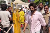 Chandu Champion spotted at siddhivinayak for darshan! Kartik Aaryan