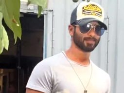 Dashing Kapoor snapped in the city wearing white! Shahid Kapoor