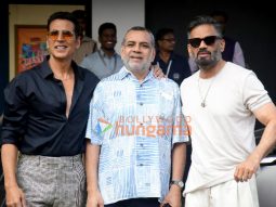 Photos: Akshay Kumar, Suniel Shetty and Paresh Rawal snapped at Kalina airport