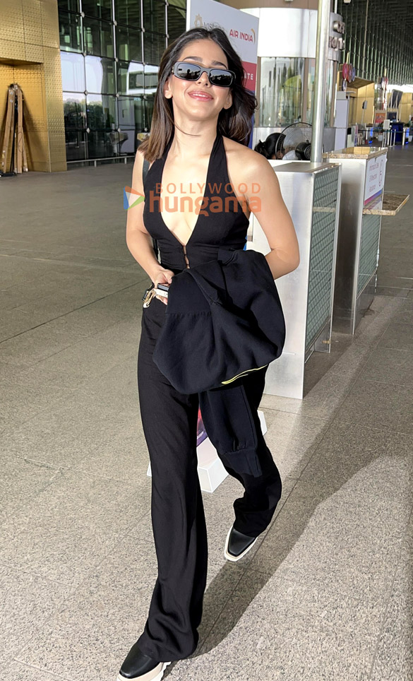 photos alaya f manushi chhillar sara ali khan and others snapped at the airport 6