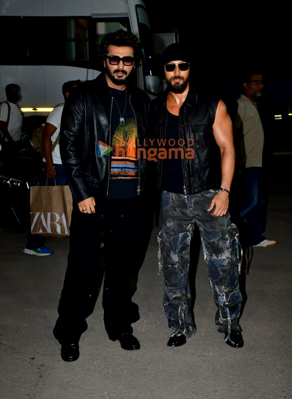photos arjun kapoor and tiger shroff snapped on the sets of indias best dancers grand finale 1