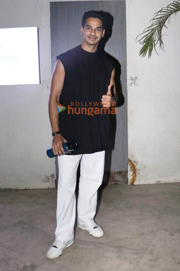 Photos: Ishaan Khatter spotted outside a dance class in Santacruz | Parties & Events