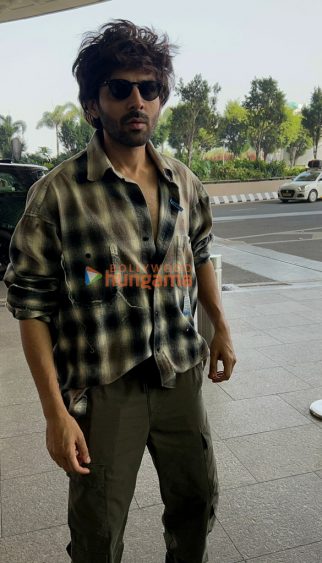 Photos: Kartik Aaryan, Raashii Khanna and Sonam Bajwa snapped at the airport