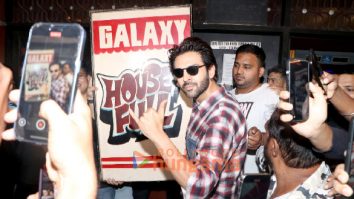 Photos: Kartik Aaryan snapped at Gaiety Galaxy cinemas