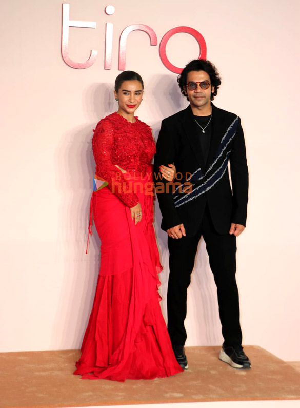 photos kiara advani suhana khan kareena kapoor khan and others snapped at tira flagship store launch 14