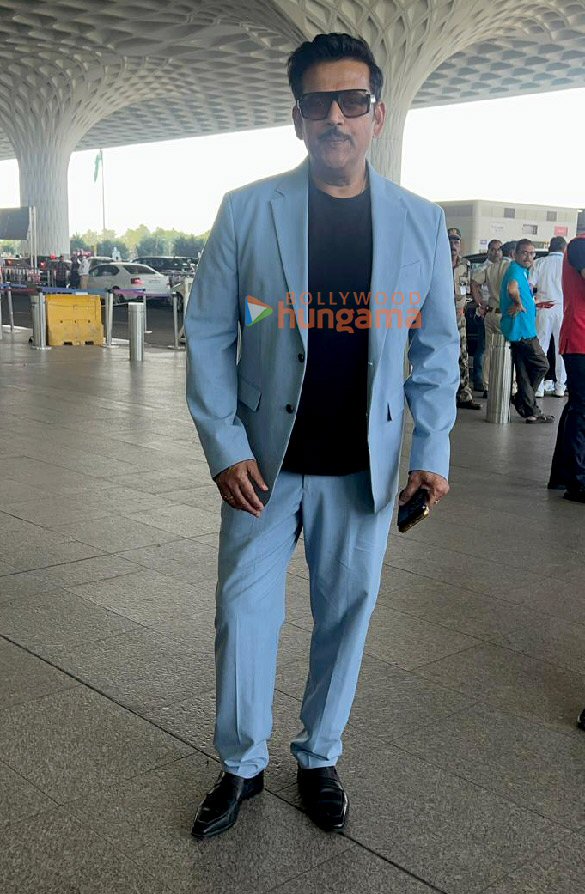 photos kriti sanon shatrughan sinha and ravi kishan snapped at the airport 3