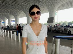 Photos: Mouni Roy, Farhan Akhtar, Gauahar Khan and others snapped  at the airport