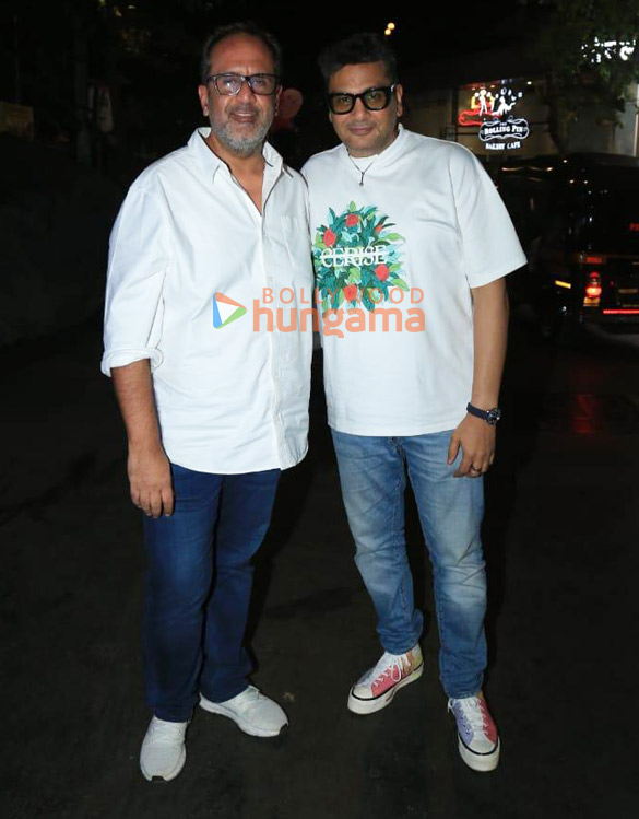 photos mukesh chabbra and aanand l rai snapped in juhu 2