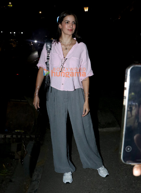 photos natasa stankovic snapped in bandra 3