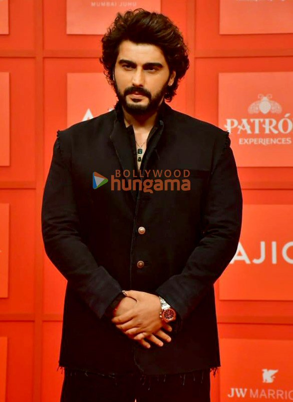photos nora fatehi shraddha kapoor varun dhawan kartik aaryan and others grace the gq men of the year awards 2024 24