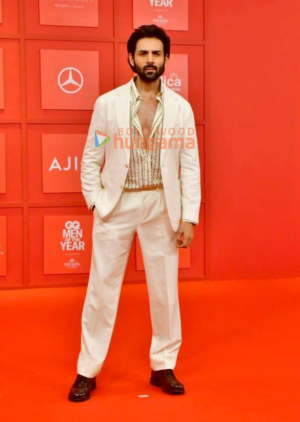 photos nora fatehi shraddha kapoor varun dhawan kartik aaryan and others grace the gq men of the year awards 2024 26