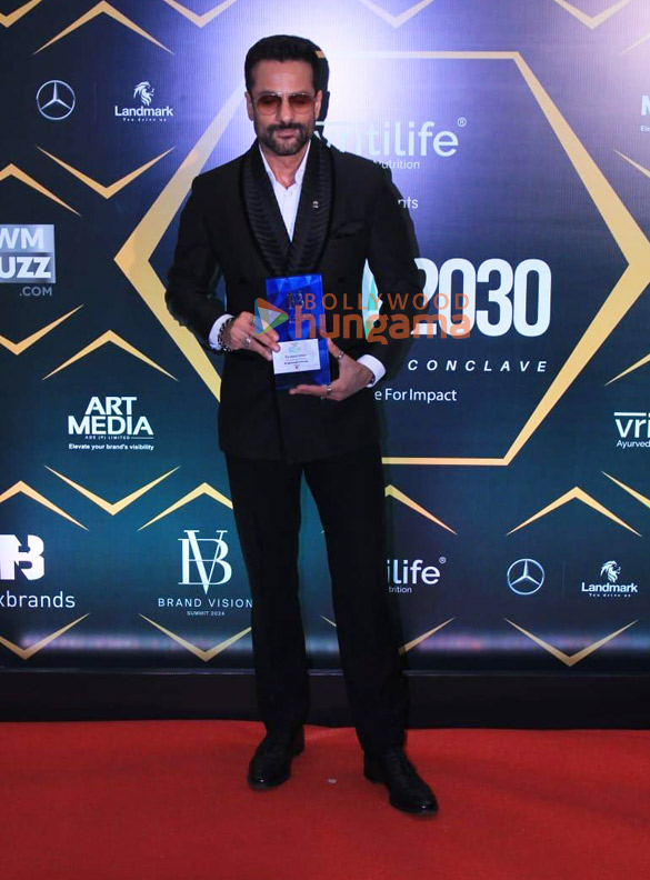 photos raashii khanna nawazuddin siddiqui r madhavan and others grace the red carpet of the nexbrands india 2030 leadership concl 15
