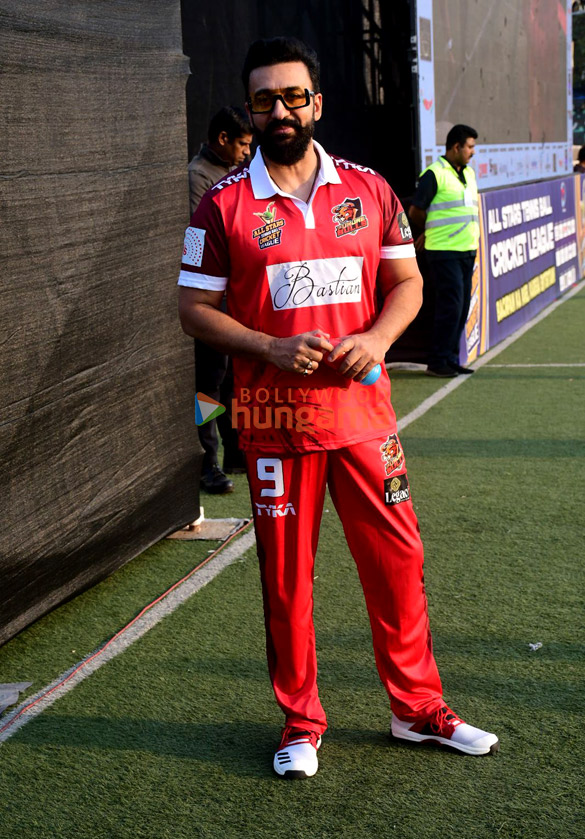 photos raj kundra arjun bijlani and others attend the the opening match of all star tennis ball cricket league in bandra 2