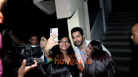 photos varun dhawan and samantha prabhu snapped promoting citadel honey bunny 5