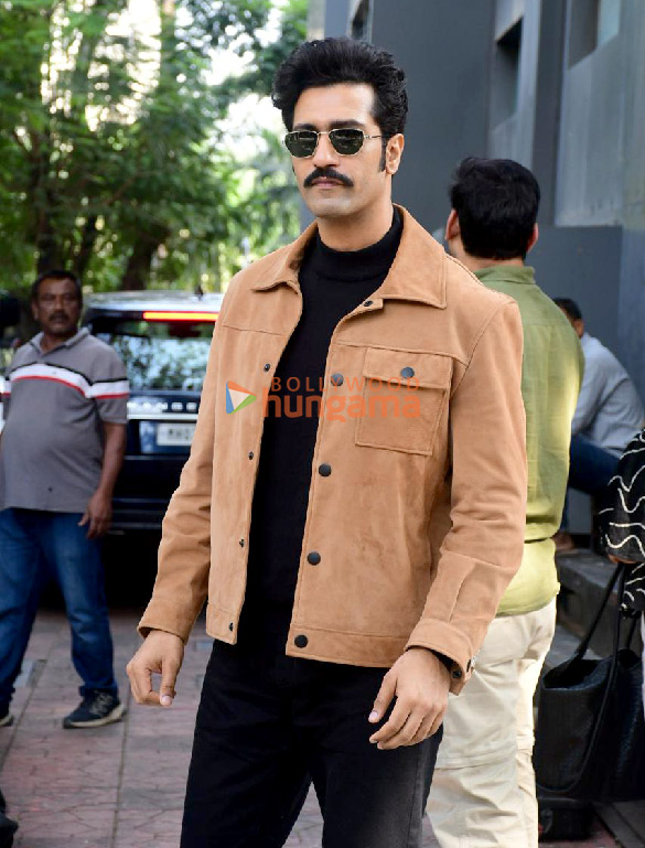 photos vicky kaushal and rajkummar rao snapped in bandra 3