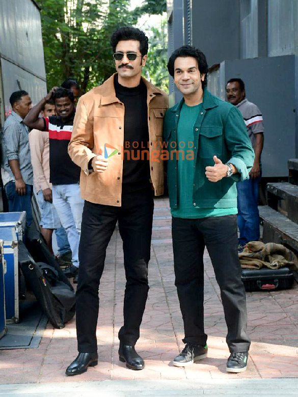 Photos: Vicky Kaushal and Rajkummar Rao snapped in Bandra Photos: Vicky Kaushal and Rajkummar Rao snapped in Bandra