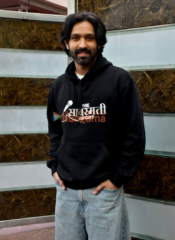 photos vikrant massey raashi khanna and ridhi dogra snapped promoting the sabarmati report 2