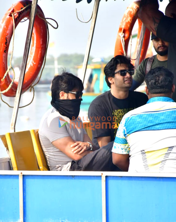 photos yash snapped at versova jetty ahead of toxic shoot 2