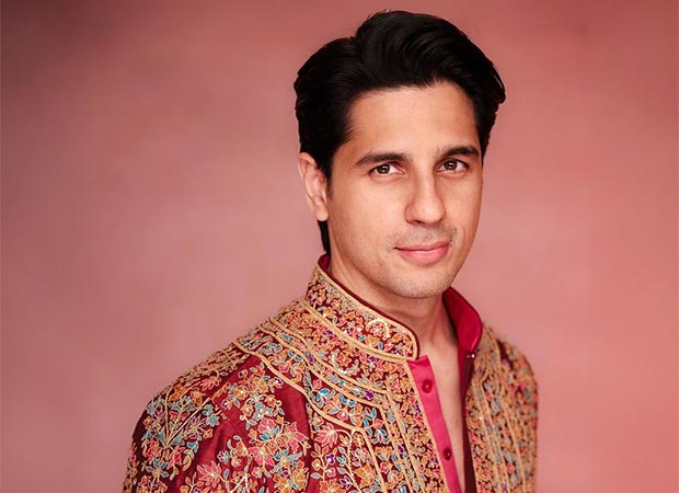 Sidharth Malhotra reveals Kishore Kumar hits are his go-to tunes on the road and in the gym Was listening to ‘Dilbar Mere’ while doing my cardio