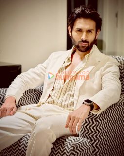 Celeb Photos Of Kartik Aaryan