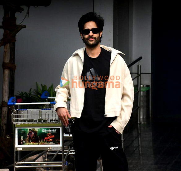 photos ajay devgn aaman devgan rasha thadani and others snapped at kalina airport 6