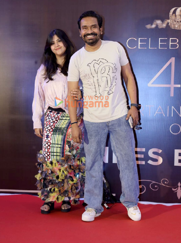 photos anees bazmee celebrates 45 years in the industry with bhushan kumar kartik aaryan and others 14