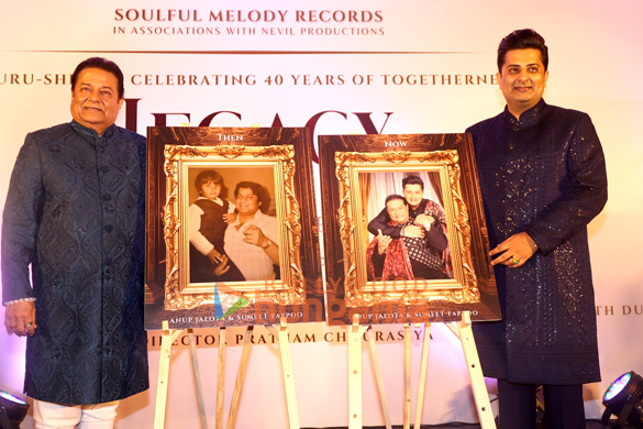 photos anuradha paudwal anveshi jain pandit hariprasad chaurasia and others at the launch of anup jalota and sumeet tappoos album legacy 8