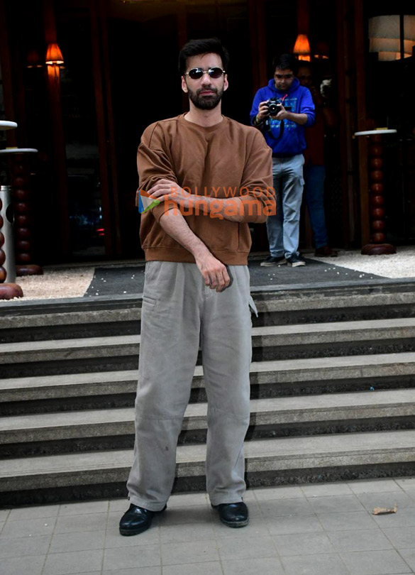 photos avinash tiwari snapped at gigi restaurant in bandra 2