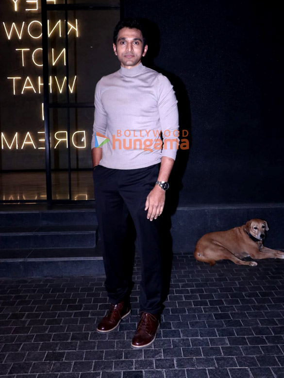 photos divyenndu pratik gandhi saiyami kher and others snapped at excel entertainment office for the screening of agni 5