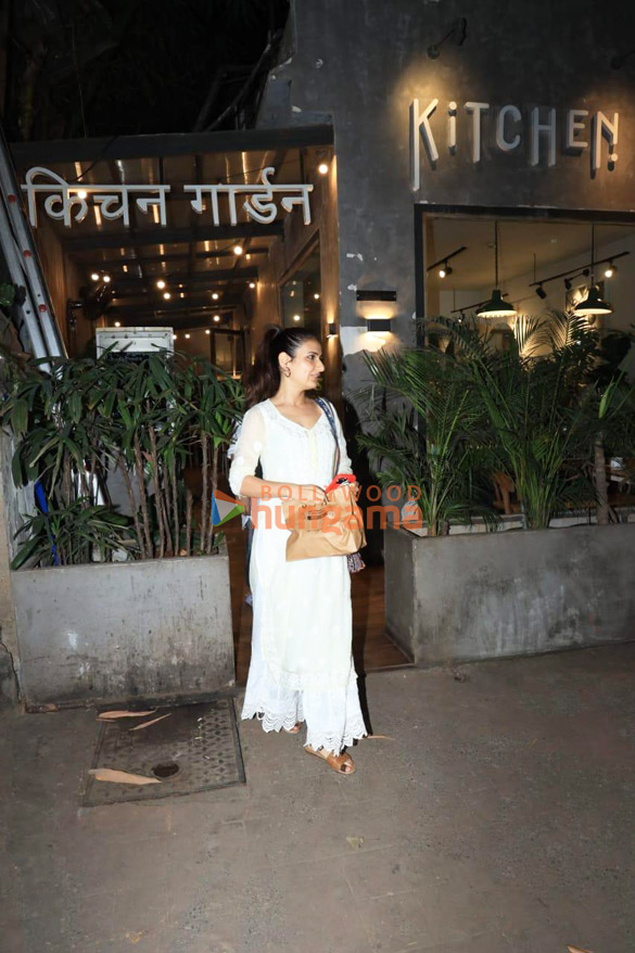 photos fatima sana shaikh snapped at the kitchen garden in juhu 4 4