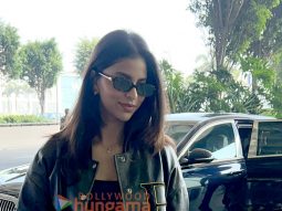 Photos: Gauri Khan, Suhana Khan and Sonu Nigam snapped at the airport