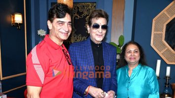 Photos: Jeetendra, Riteish Deshmukh, Indra Kumar and others grace the mahurat of Masti 4