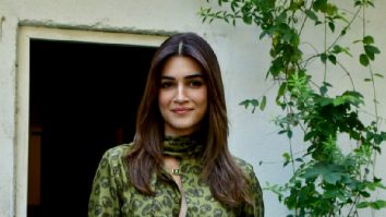 Photos: Kriti Sanon snapped in Versova