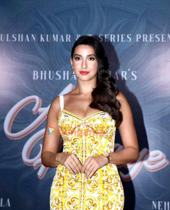 photos mannara chopra bhushan kumar and others grace the launch of music video aaye haaye 10