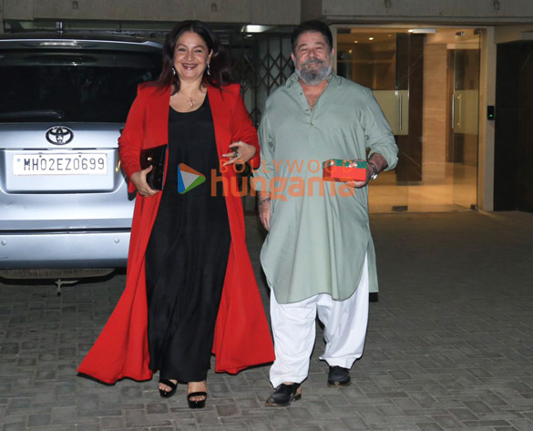 photos ranbir kapoor pooja bhatt and others snapped at mahesh bhatts house for christmas party 5